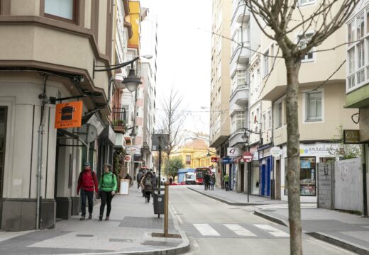 O Concello dota á rúa da Torre e á avenida de Hércules de árbores e novas zonas verdes